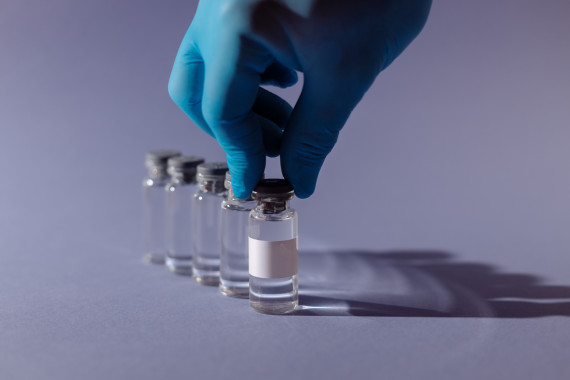 Biosimilars Explained: What Changes When Your Biologic Switches